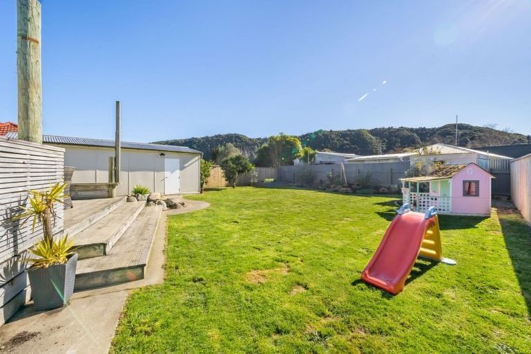 Photo of property in 11 Hector Grove, Trentham, Upper Hutt, 5018