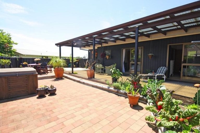 Photo of property in 123b Onemana Drive, Onemana, Whangamata, 3691