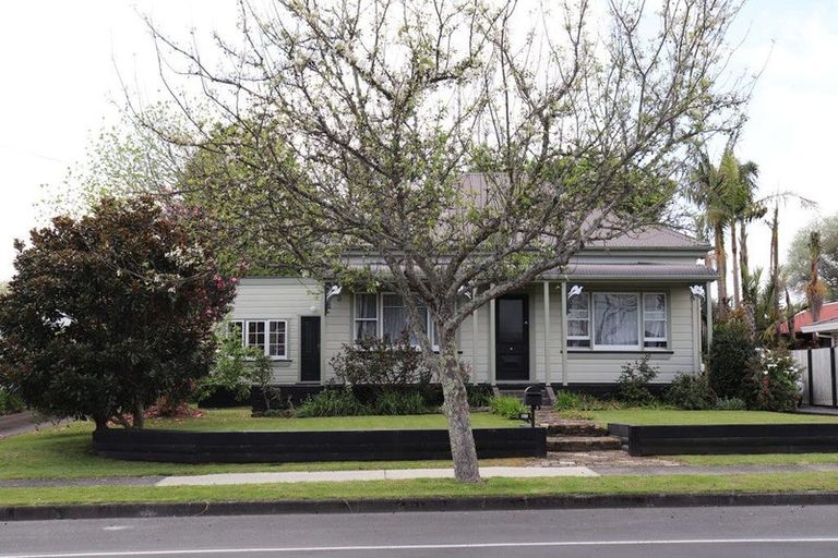 Photo of property in 86 Hakanoa Street, Huntly, 3700