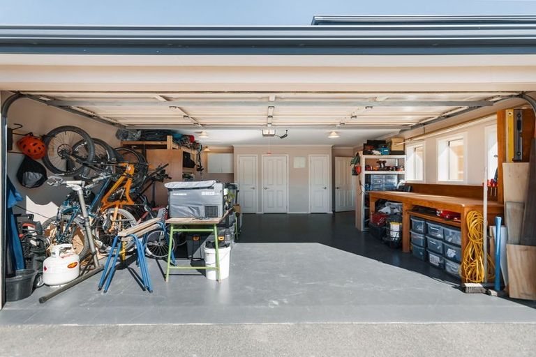 Photo of property in 1 Down Street, Cromwell, 9310