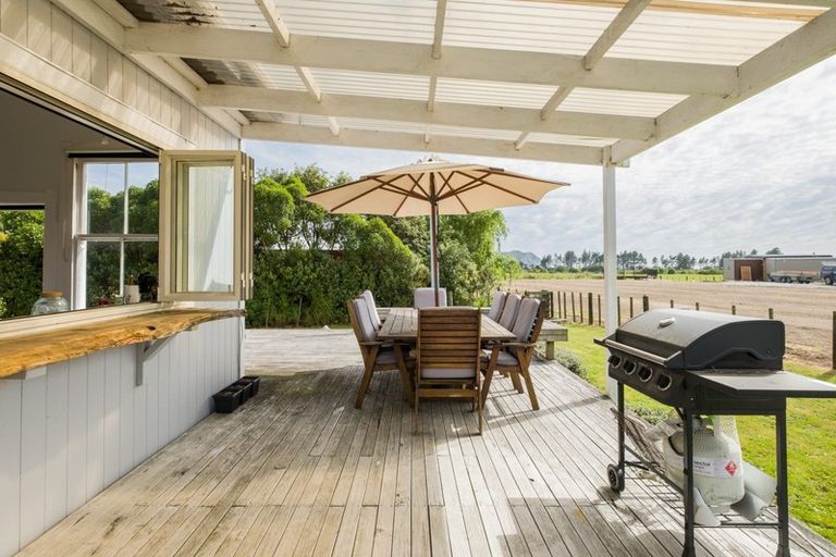 Photo of property in 22a Rangiuia Road, Tolaga Bay, 4077