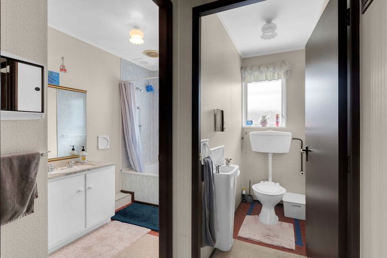 Photo of property in 15b Sandalwood Drive, Dinsdale, Hamilton, 3204