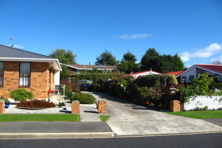 Photo of property in 76 Cherry Drive, Mosgiel, 9024