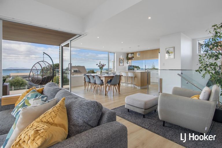 Photo of property in 246 Seaforth Road, Waihi Beach, 3611