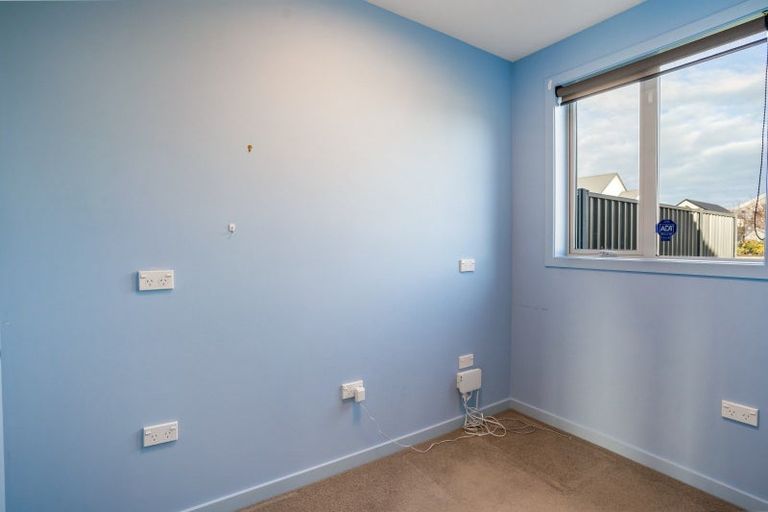 Photo of property in 32 Northview Avenue, Winton, 9720