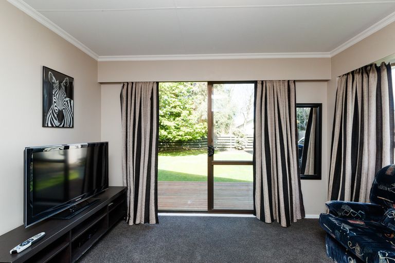 Photo of property in 19 Haast Place, Awapuni, Palmerston North, 4412