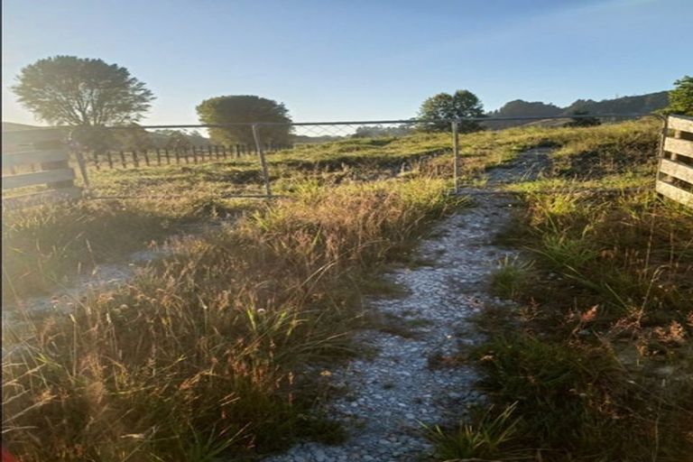 Photo of property in 1839 Tiniroto Road, Waerengaokuri, Manutuke, 4072