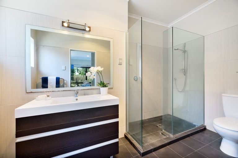 Photo of property in 10b Lincoln Road, Henderson, Auckland, 0610