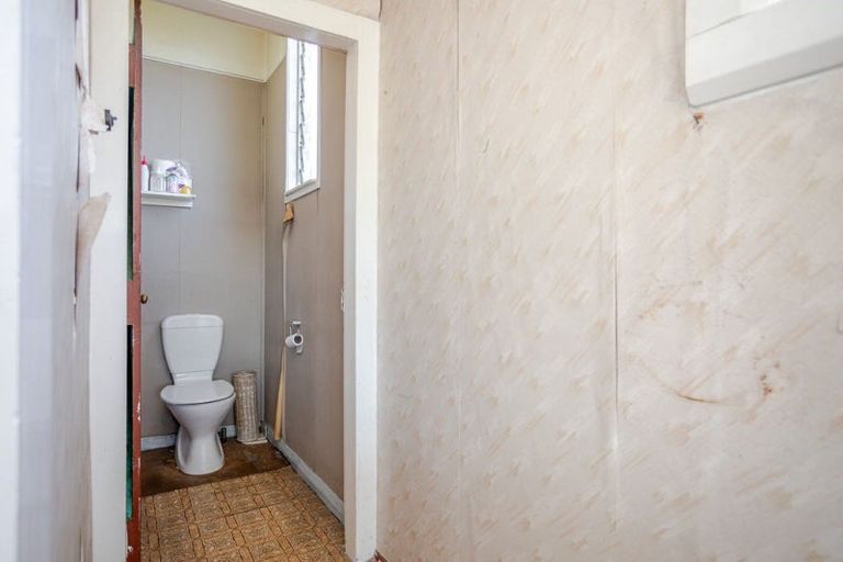 Photo of property in 36 Mcphee Street, Dannevirke, 4930