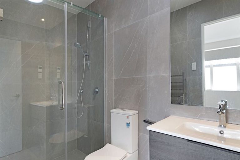 Photo of property in 26 Nephrite Lane, Henderson, Auckland, 0610