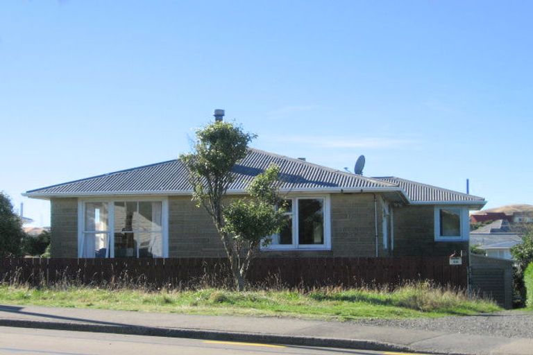 Photo of property in 28 Bracken Road, Paparangi, Wellington, 6037