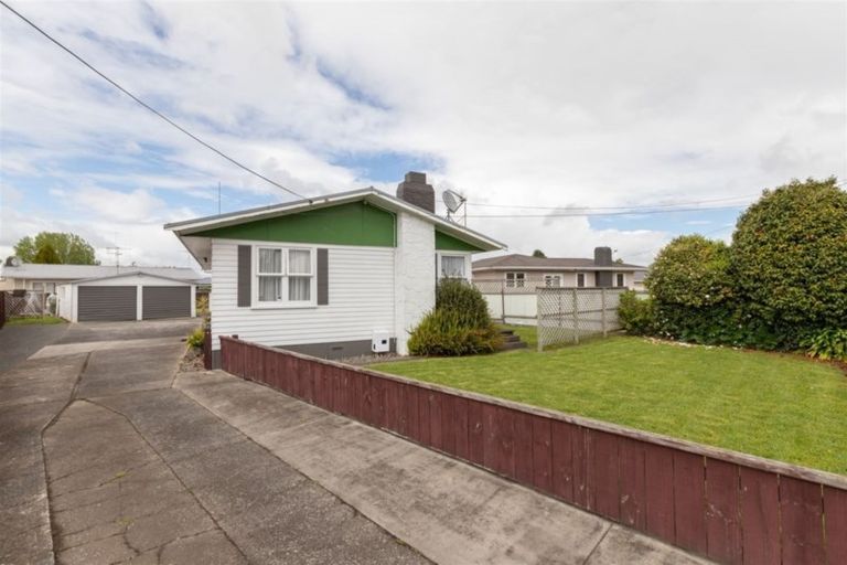 Photo of property in 32 Powells Road, Fairview Downs, Hamilton, 3214