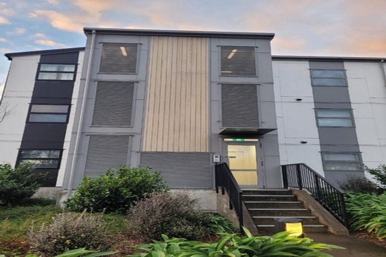 Photo of property in 103/30 Shortfin Place, Flat Bush, Auckland, 2019