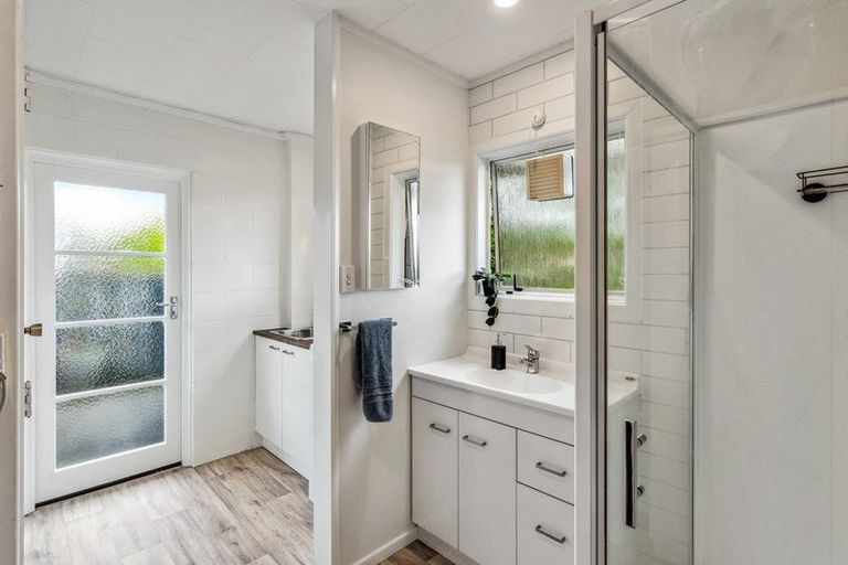 Photo of property in 131-133 Ruapehu Street, Paraparaumu, 5032