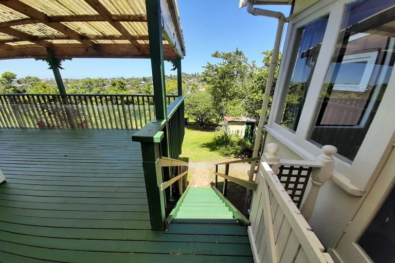 Photo of property in 80 Arran Road, Browns Bay, Auckland, 0630
