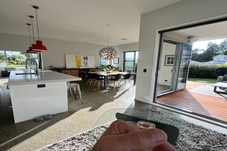 Photo of property in 5 Wautaiti Drive, Riverhead, 0820