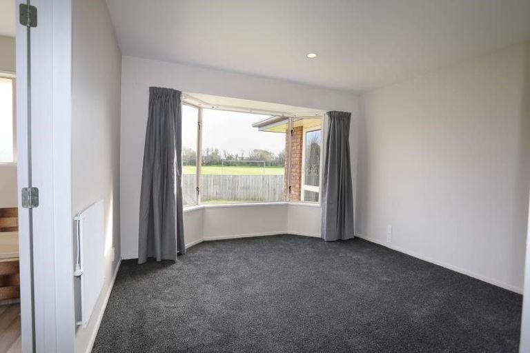 Photo of property in 32a Vagues Road, Northcote, Christchurch, 8052