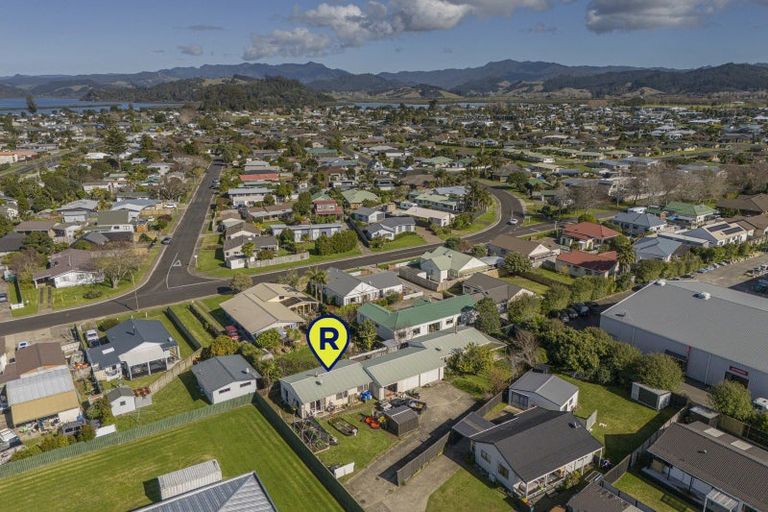 Photo of property in 6 Joan Gaskell Drive, Whitianga, 3510