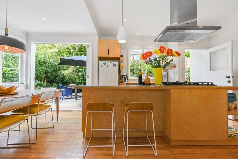 Photo of property in 54 Plunket Terrace, Hamilton East, Hamilton, 3216