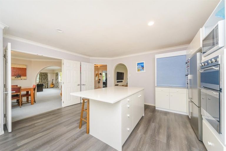 Photo of property in 130 Parewanui Road, Bulls, 4894