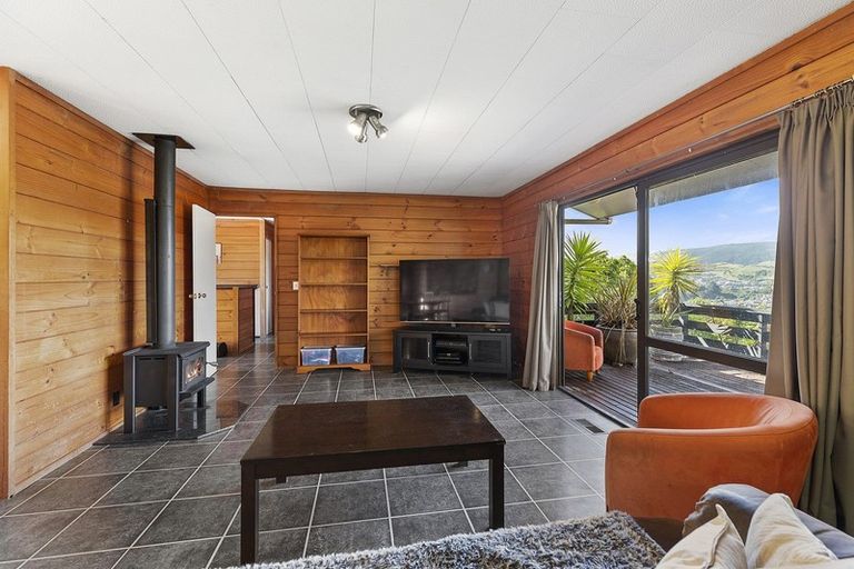 Photo of property in 37 Westhaven Drive, Tawa, Wellington, 5028