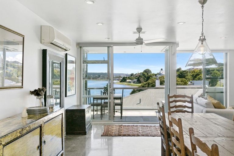 Photo of property in 10/2 Lowell Place, Waipahihi, Taupo, 3330