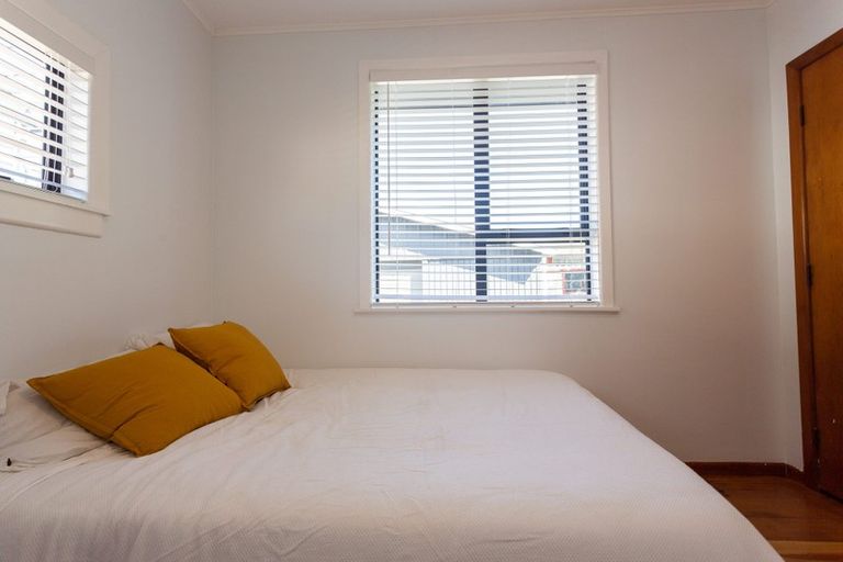 Photo of property in 215 Omata Road, Spotswood, New Plymouth, 4310