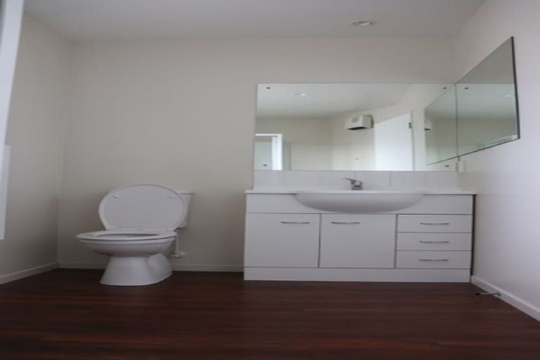 Photo of property in 2 Little Oaks Drive, Yaldhurst, Christchurch, 8042