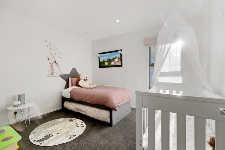 Photo of property in 28 De Bettencor Place, Mount Pisa, Cromwell, 9383