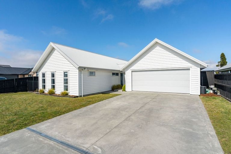 Photo of property in 76 Huka Heights Drive, Rangatira Park, Taupo, 3330