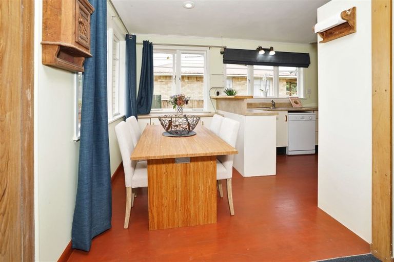 Photo of property in 98 Masters Avenue, Hillcrest, Hamilton, 3216