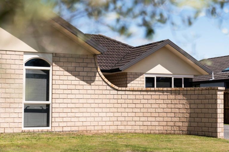 Photo of property in 48 Oreti Crescent, Papamoa Beach, Papamoa, 3118