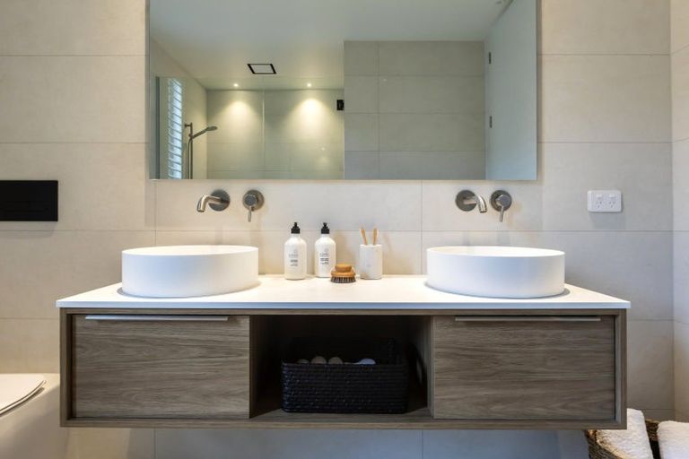 Photo of property in 128a Esplanade, Sumner, Christchurch, 8081