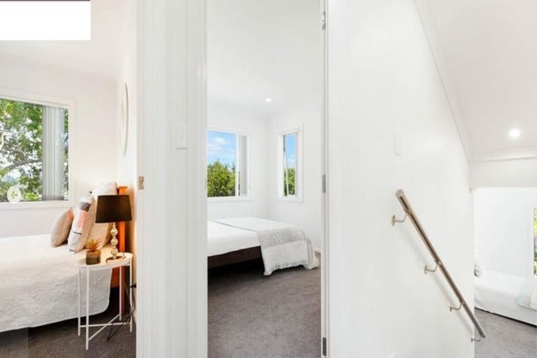 Photo of property in 2/19 Limmer Place, Browns Bay, Auckland, 0632