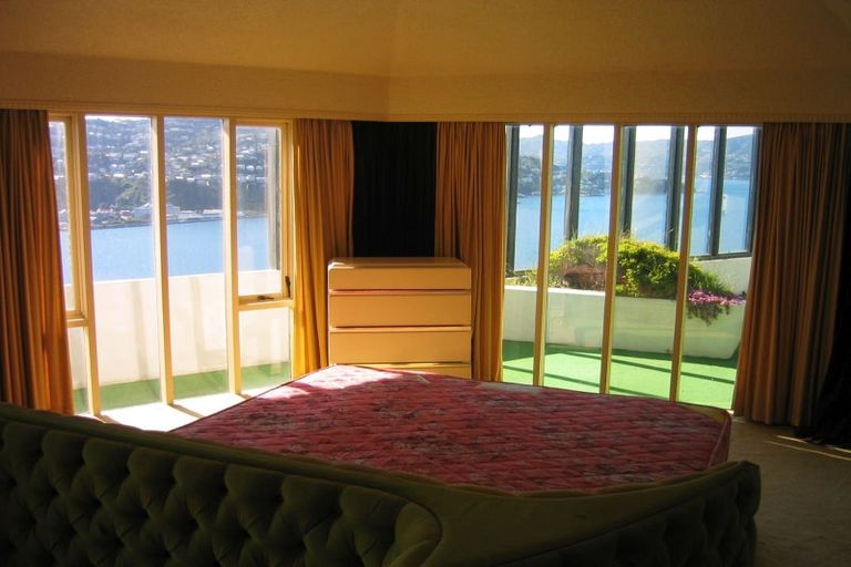 Photo of property in 9 Rangitane Street, Maupuia, Wellington, 6022