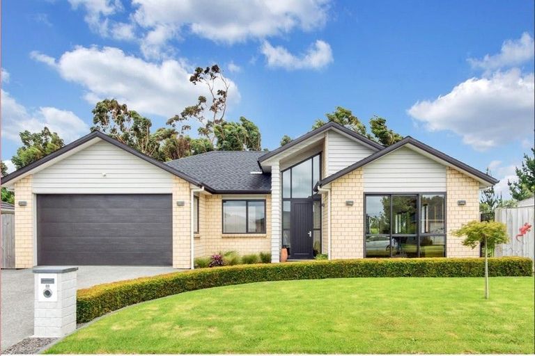 Photo of property in 69 Parkhaven Drive, Rosehill, Papakura, 2113