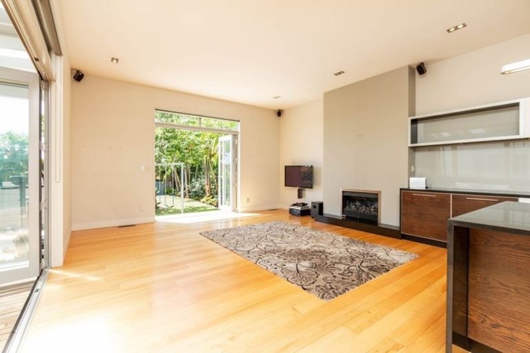 Photo of property in 17 Grosvenor Street, Grey Lynn, Auckland, 1021
