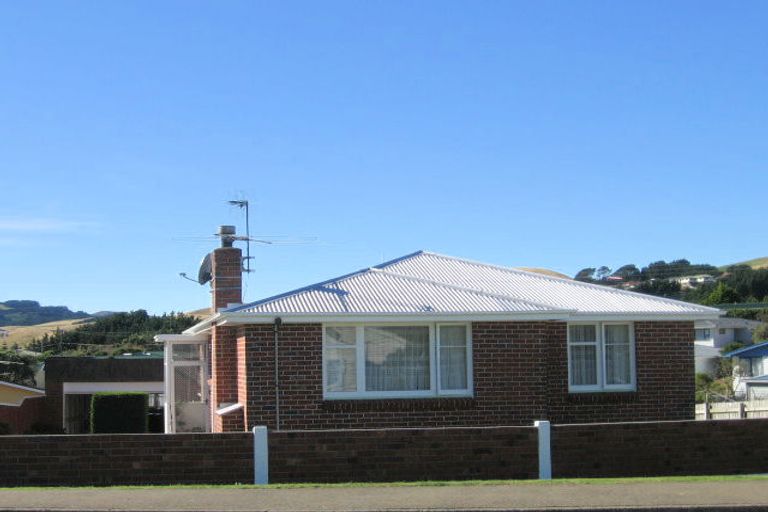 Photo of property in 32 Bracken Road, Paparangi, Wellington, 6037