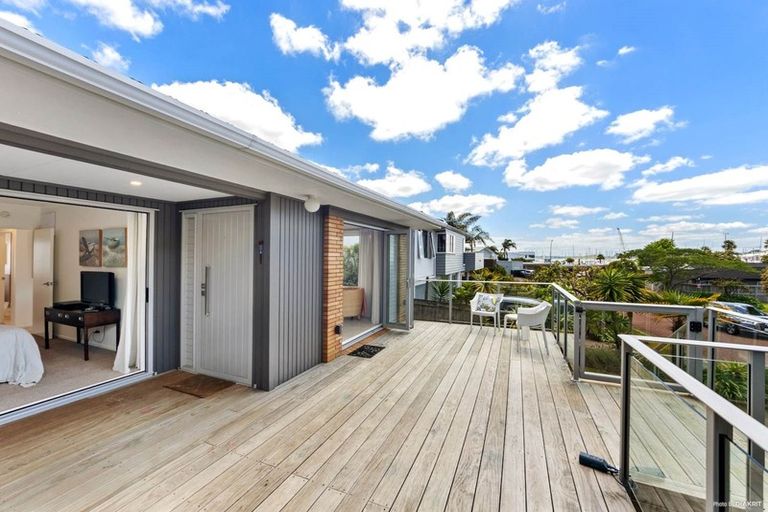 Photo of property in 2/6 Poseidon Place, Half Moon Bay, Auckland, 2012