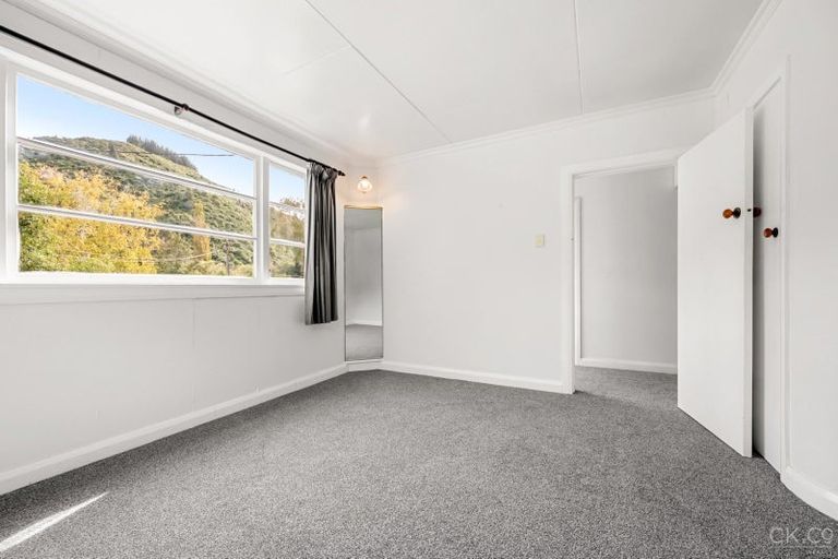 Photo of property in 11 Black Beech Street, Birchville, Upper Hutt, 5018