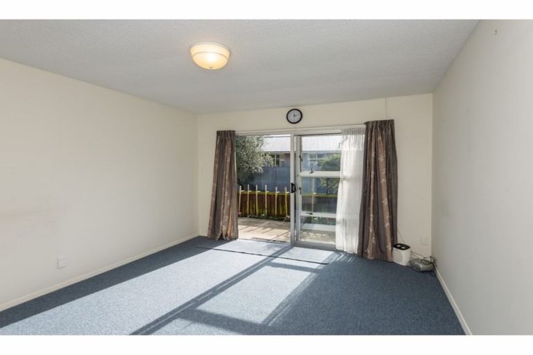 Photo of property in 3/19 Whitmore Street, Edgeware, Christchurch, 8013