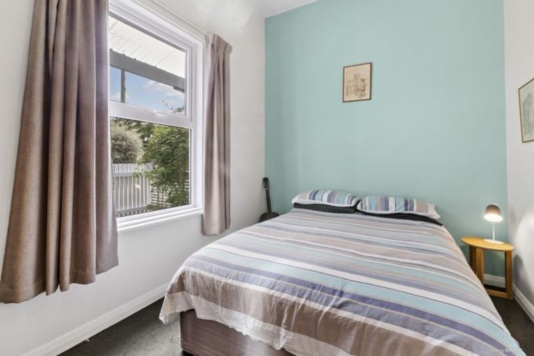 Photo of property in 87 Te Wharepouri Street, Berhampore, Wellington, 6023