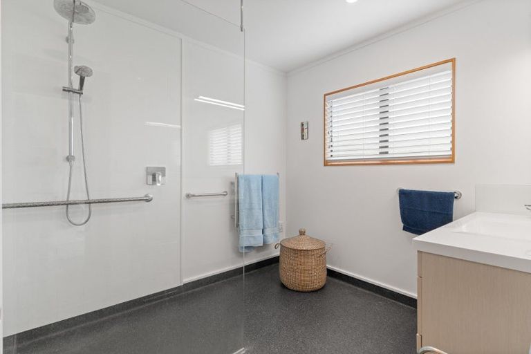 Photo of property in 35 Reading Street, Greytown, 5712