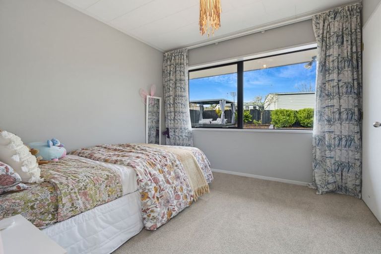 Photo of property in 15 Carter Drive, Pomare, Rotorua, 3015