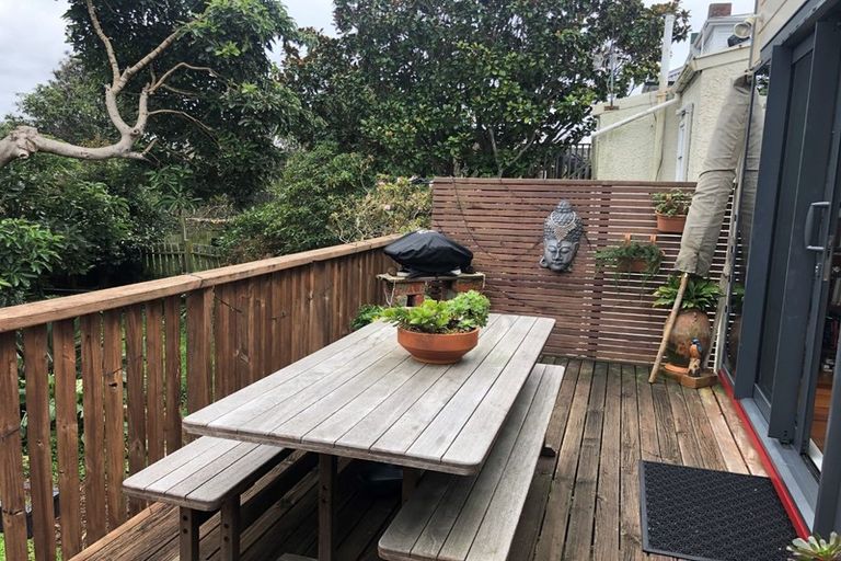 Photo of property in 28 Hiropi Street, Newtown, Wellington, 6021