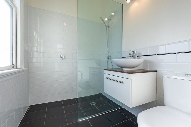 Photo of property in 12 Roy Street, Newtown, Wellington, 6021