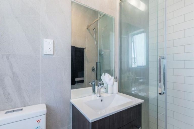 Photo of property in 72 Craigs Way, Hobsonville, Auckland, 0616