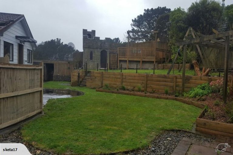 Photo of property in 30 Wingfield Place, Churton Park, Wellington, 6037