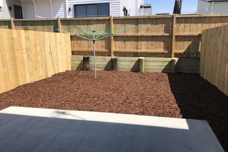 Photo of property in 46 Turret Lane, Hobsonville, Auckland, 0616