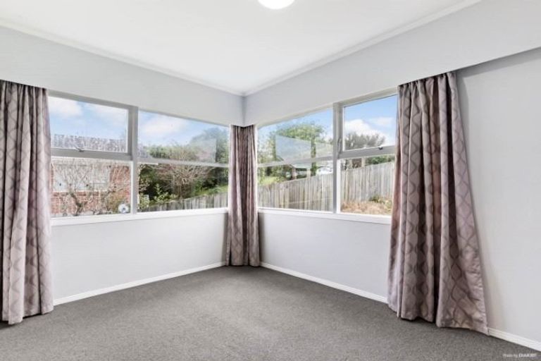 Photo of property in 16 Chequers Avenue, Glenfield, Auckland, 0629